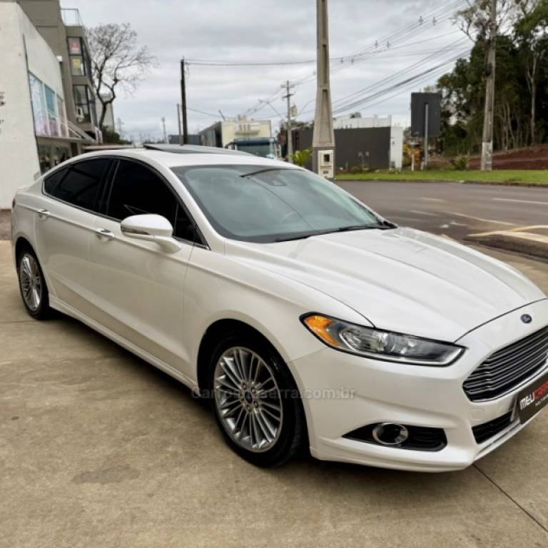 FORD - FUSION - 2014/2014 - Branca - R$ 78.900,00