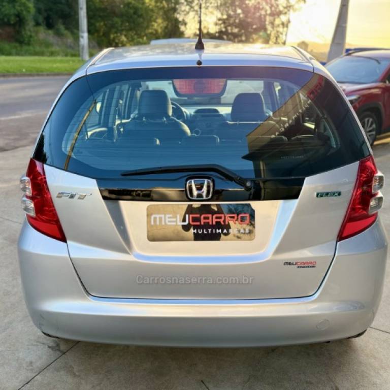HONDA - FIT - 2009/2009 - Prata - R$ 47.900,00