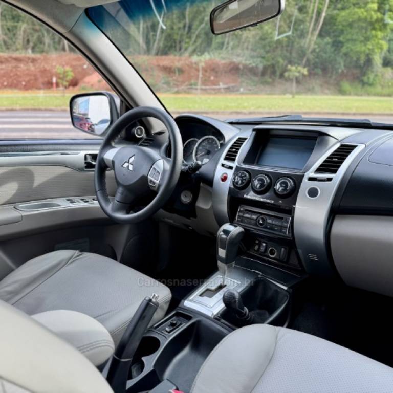 MITSUBISHI - PAJERO DAKAR - 2010/2010 - Branca - R$ 105.900,00
