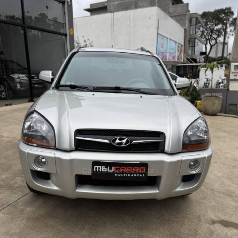 HYUNDAI - TUCSON - 2012/2013 - Prata - R$ 52.900,00