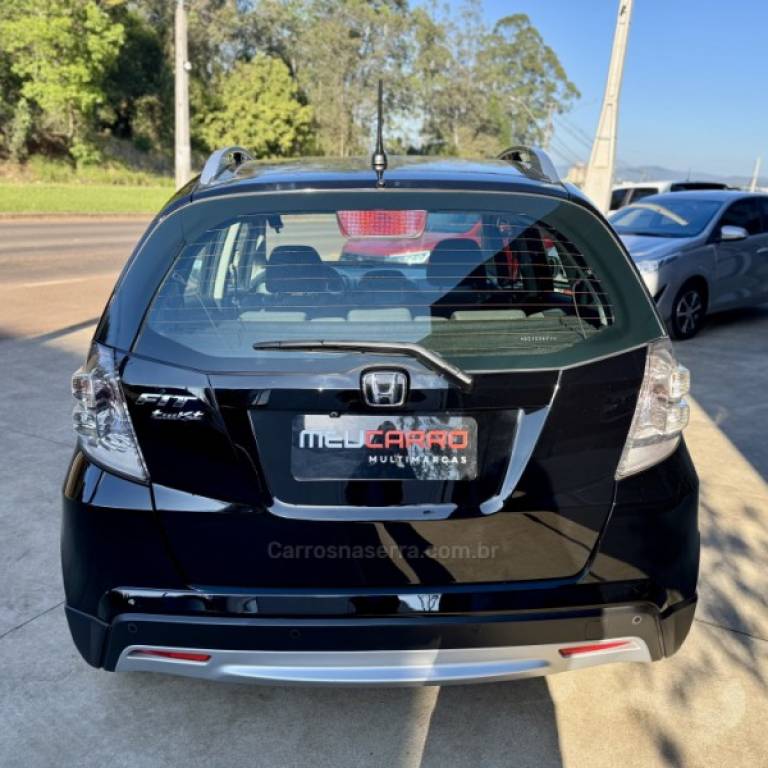HONDA - FIT - 2013/2013 - Preta - R$ 59.900,00