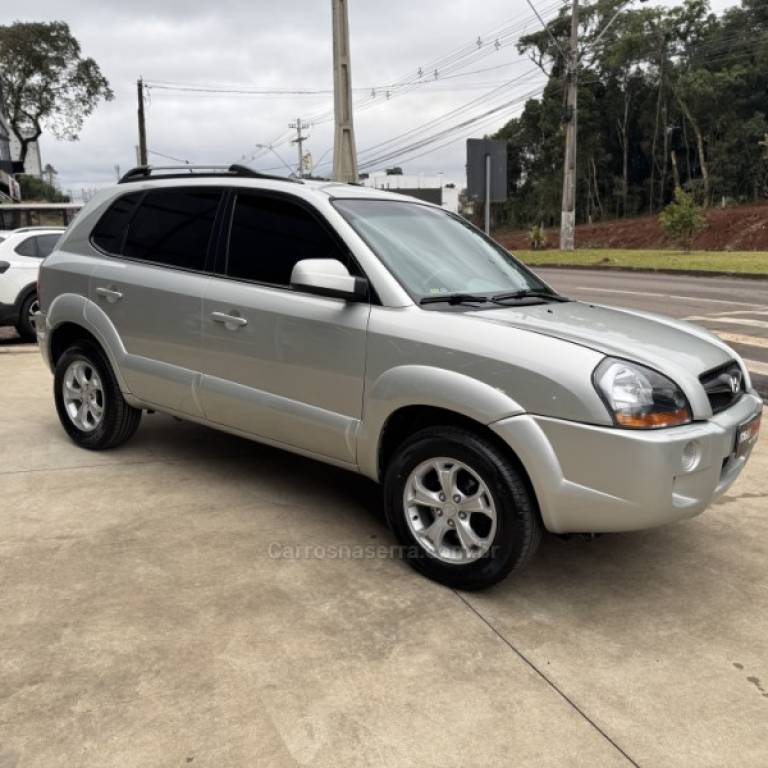 HYUNDAI - TUCSON - 2012/2013 - Prata - R$ 52.900,00