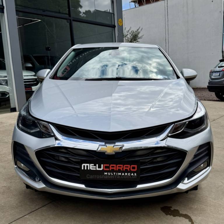 CHEVROLET - CRUZE - 2020/2021 - Prata - R$ 109.900,00