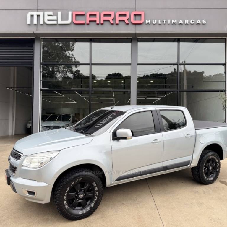 CHEVROLET - S10 - 2013/2013 - Prata - R$ 89.900,00