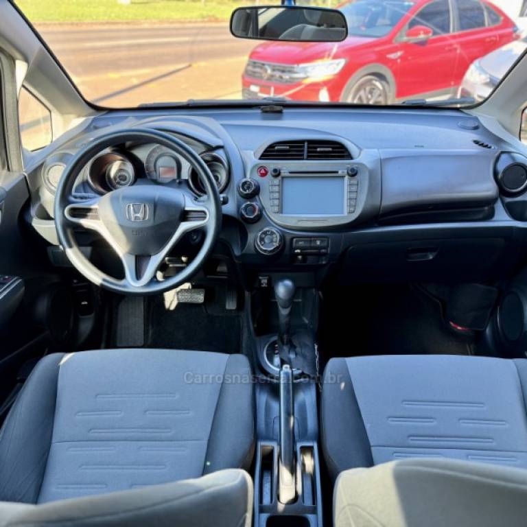 HONDA - FIT - 2013/2013 - Preta - R$ 59.900,00