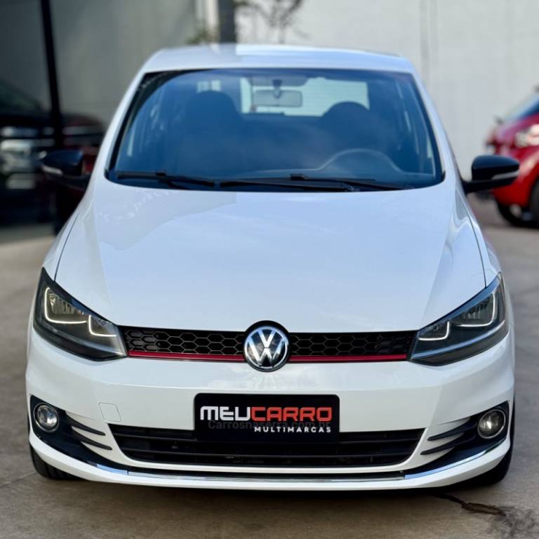 VOLKSWAGEN - FOX - 2018/2019 - Branca - R$ 59.900,00