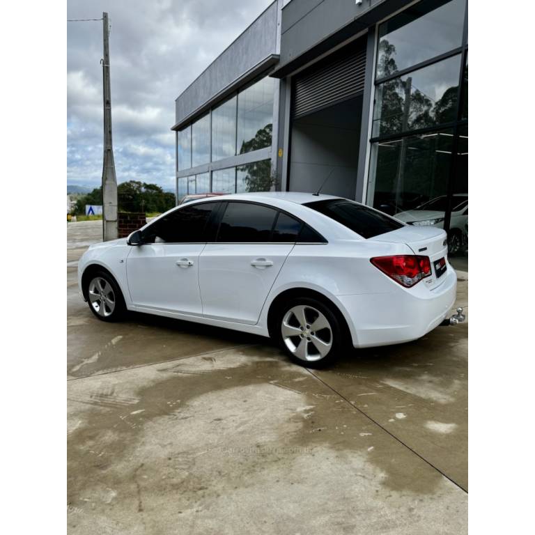 CHEVROLET - CRUZE - 2014/2014 - Branca - R$ 62.900,00