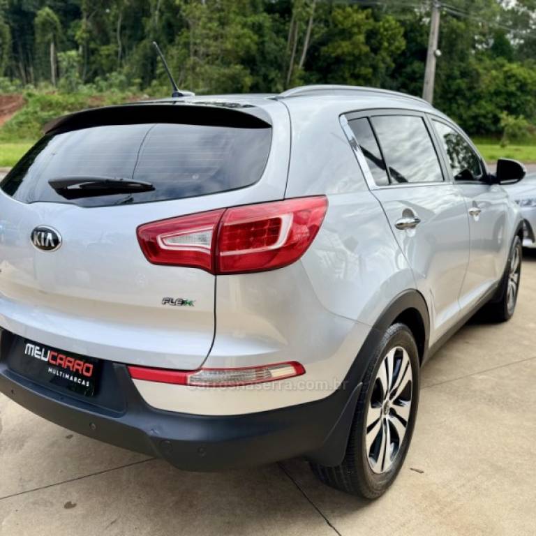 KIA MOTORS - SPORTAGE - 2013/2013 - Prata - R$ 79.900,00