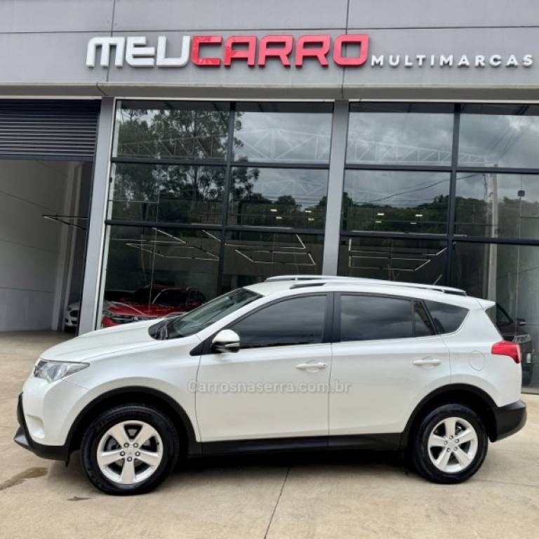 TOYOTA - RAV4 - 2013/2013 - Branca - R$ 88.900,00