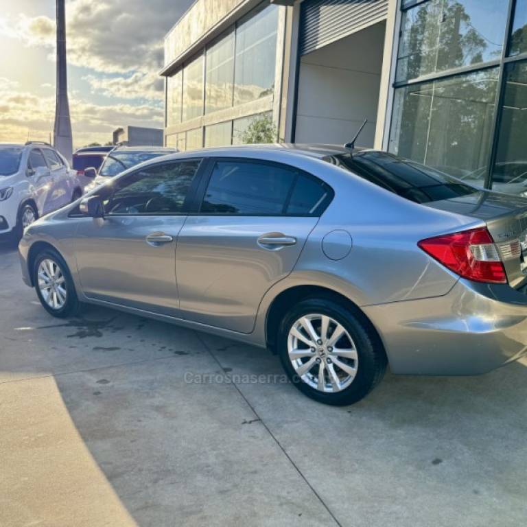 HONDA - CIVIC - 2013/2012 - Cinza - R$ 69.900,00
