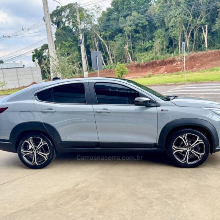 FIAT - FASTBACK - 2023/2024 - Cinza - R$ 124.900,00