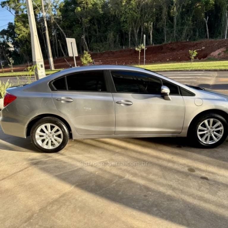 HONDA - CIVIC - 2013/2012 - Cinza - R$ 69.900,00