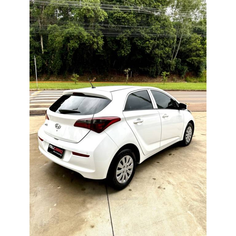 HYUNDAI - HB20 - 2019/2019 - Branca - R$ 54.900,00