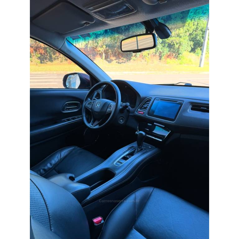 HONDA - HR-V - 2017/2018 - Vinho - R$ 99.900,00