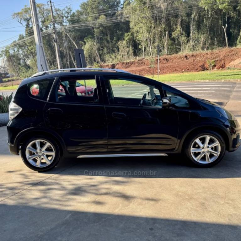 HONDA - FIT - 2013/2013 - Preta - R$ 59.900,00