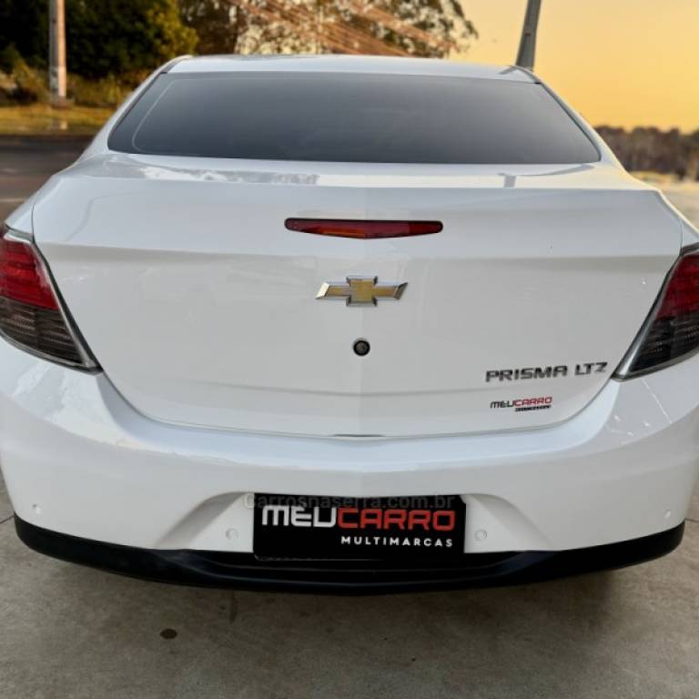 CHEVROLET - PRISMA - 2016/2016 - Branca - R$ 59.900,00