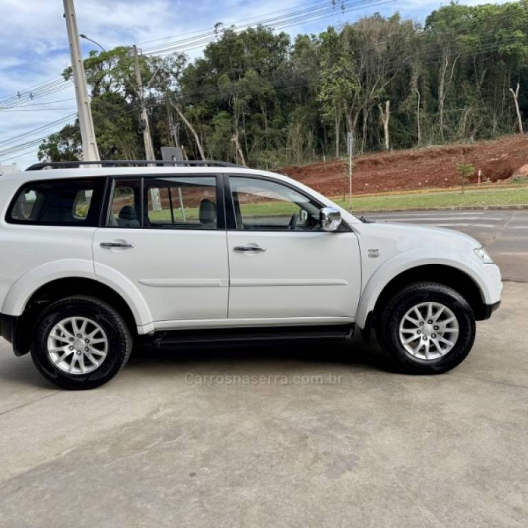 MITSUBISHI - PAJERO DAKAR - 2010/2010 - Branca - R$ 105.900,00