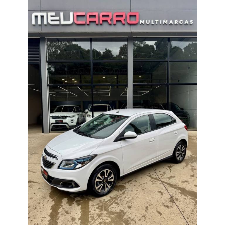 CHEVROLET - ONIX - 2014/2014 - Branca - R$ 54.900,00