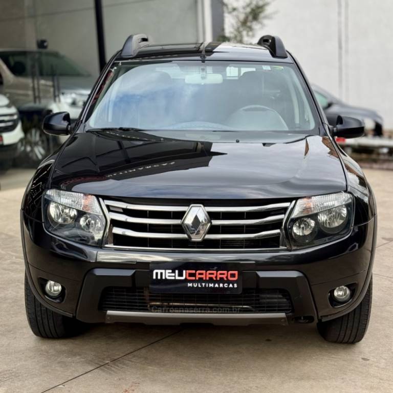 RENAULT - DUSTER - 2014/2015 - Preta - R$ 59.900,00