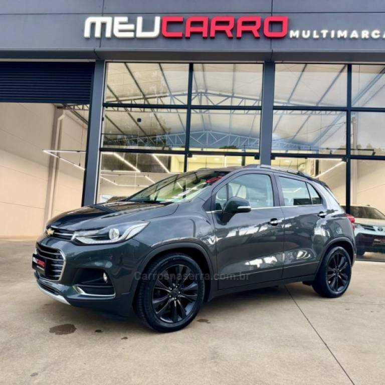 CHEVROLET - TRACKER - 2018/2019 - Cinza - R$ 93.900,00