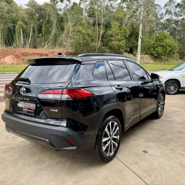 TOYOTA - COROLLA - 2021/2022 - Preta - R$ 139.900,00