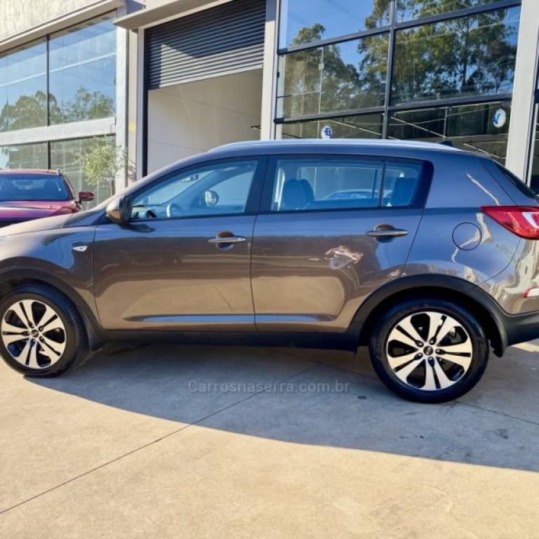 KIA MOTORS - SPORTAGE - 2012/2013 - Marrom - R$ 69.900,00
