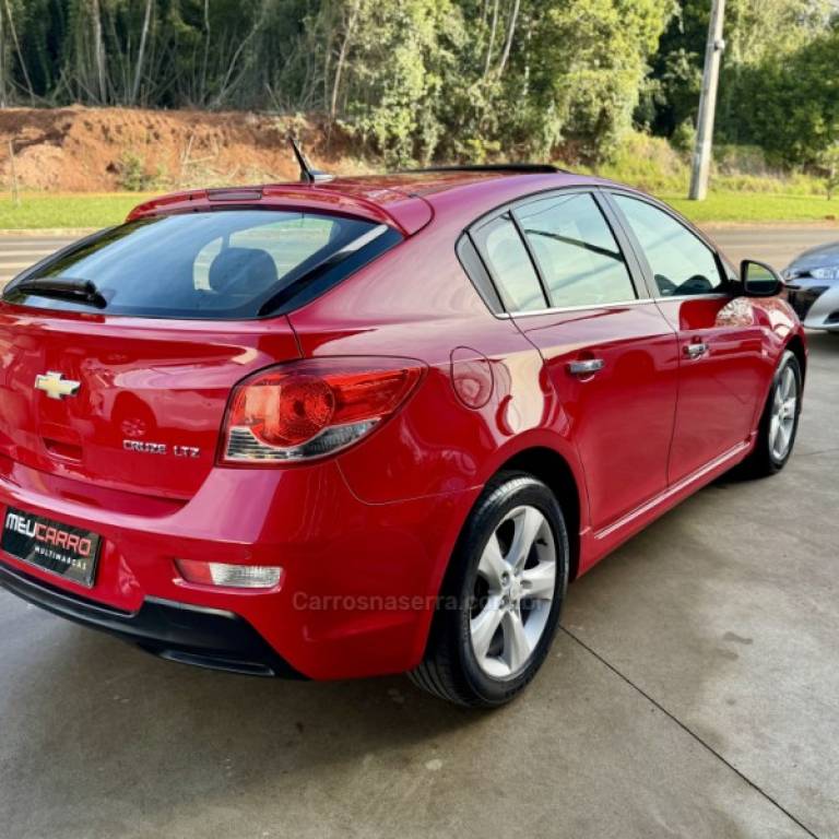 CHEVROLET - CRUZE - 2014/2014 - Vermelha - R$ 69.900,00