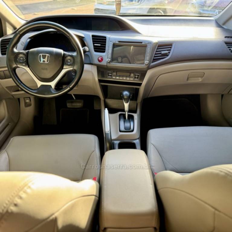 HONDA - CIVIC - 2013/2012 - Cinza - R$ 69.900,00