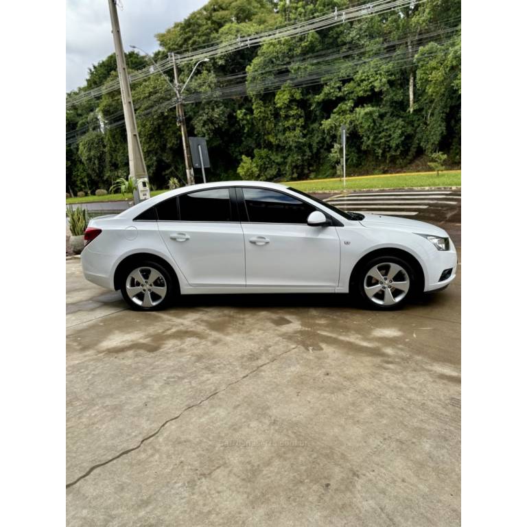 CHEVROLET - CRUZE - 2014/2014 - Branca - R$ 62.900,00