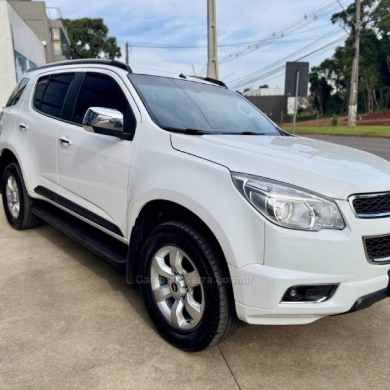 CHEVROLET - TRAILBLAZER - 2013/2013 - Branca - R$ 118.900,00