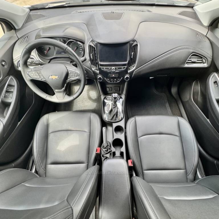 CHEVROLET - CRUZE - 2020/2021 - Prata - R$ 109.900,00