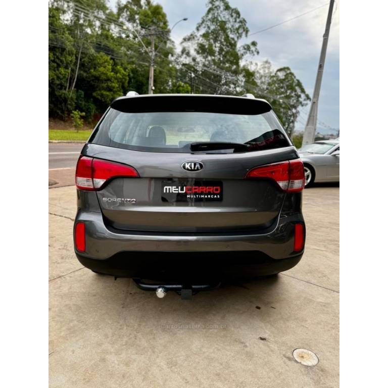 KIA MOTORS - SORENTO - 2014/2015 - Cinza - R$ 83.900,00