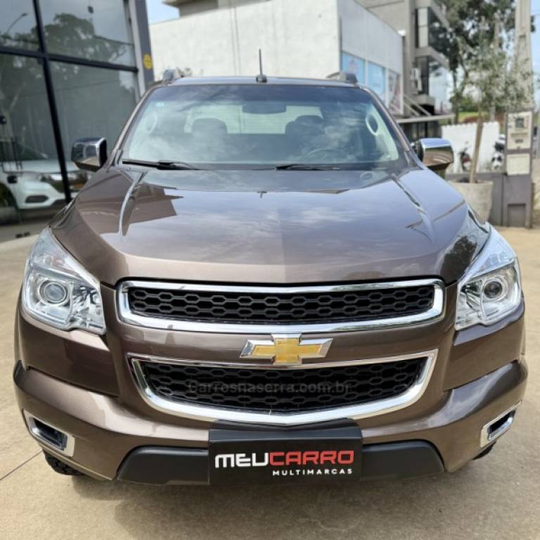 CHEVROLET - S10 - 2015/2015 - Cinza - R$ 115.900,00