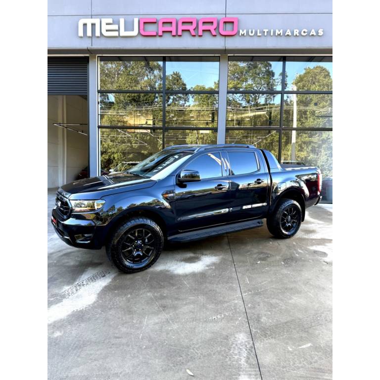 FORD - RANGER - 2022/2023 - Preta - R$ 169.900,00