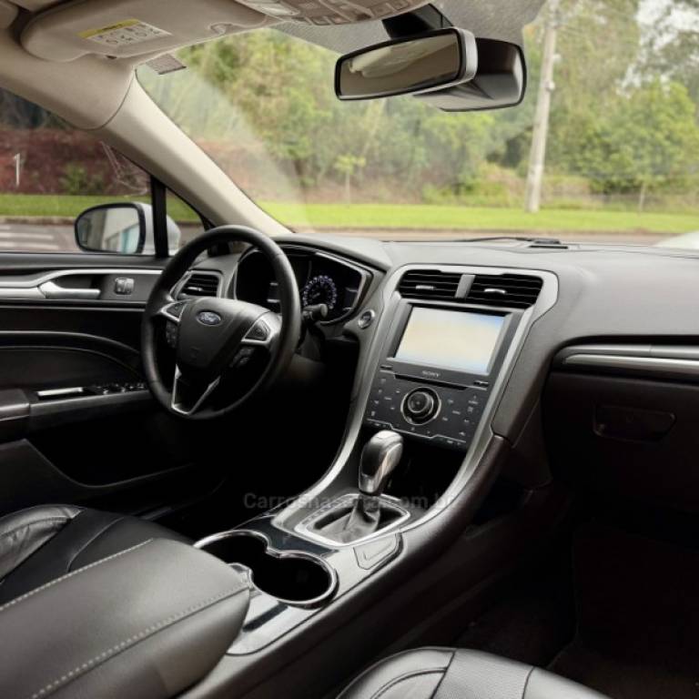 FORD - FUSION - 2014/2014 - Branca - R$ 78.900,00