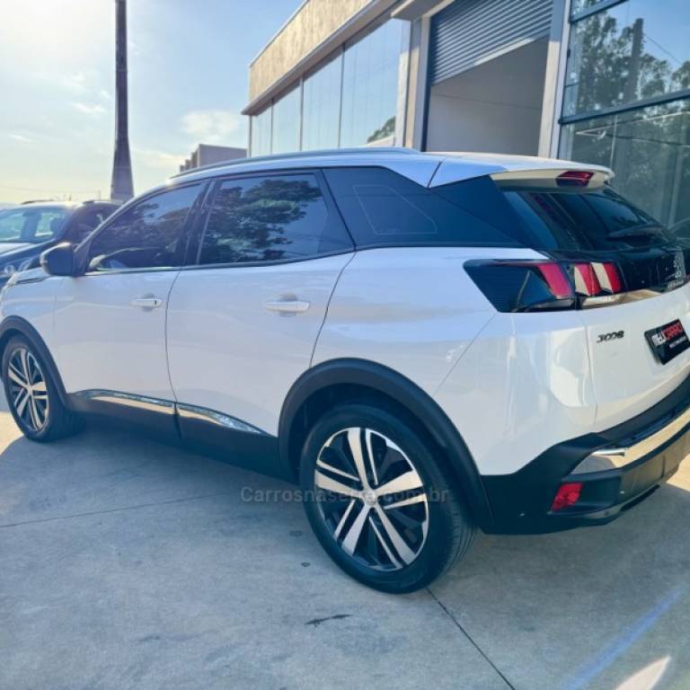 PEUGEOT - 3008 - 2018/2018 - Branca - R$ 105.900,00