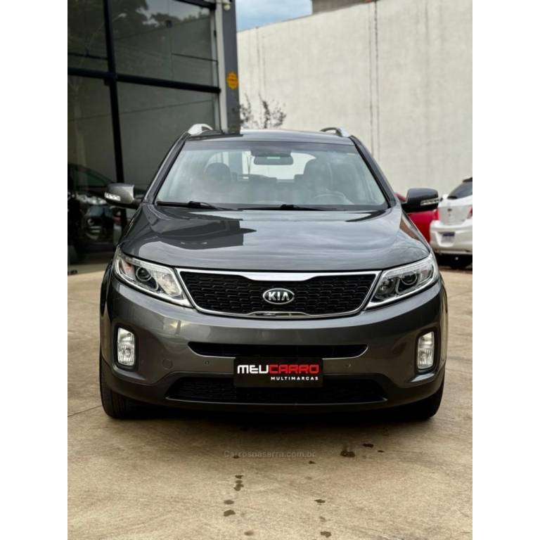 KIA MOTORS - SORENTO - 2014/2015 - Cinza - R$ 83.900,00