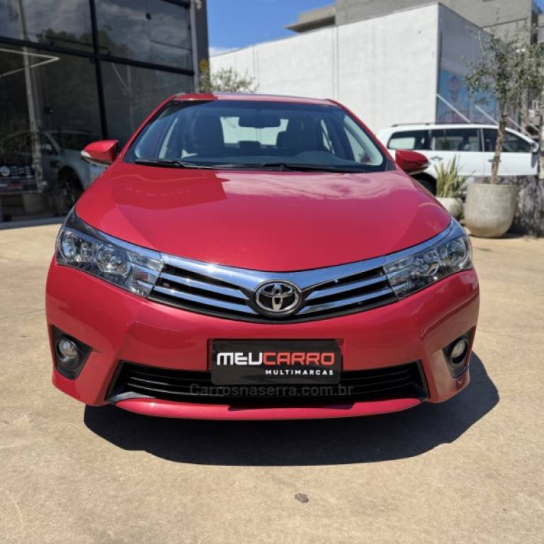 TOYOTA - COROLLA - 2015/2016 - Vermelha - R$ 94.900,00