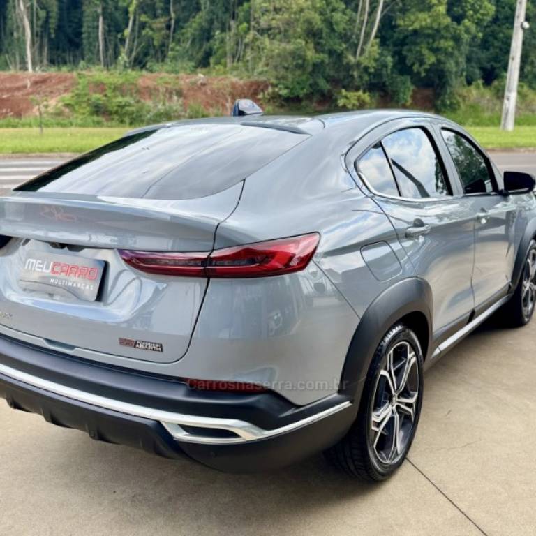 FIAT - FASTBACK - 2023/2024 - Cinza - R$ 124.900,00