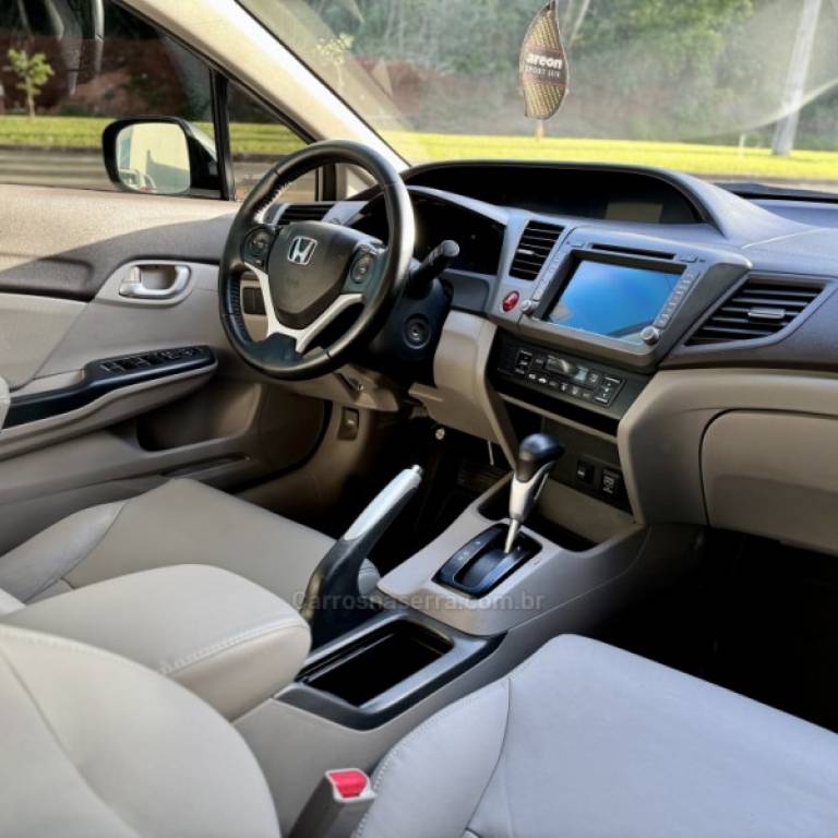 HONDA - CIVIC - 2013/2012 - Cinza - R$ 69.900,00
