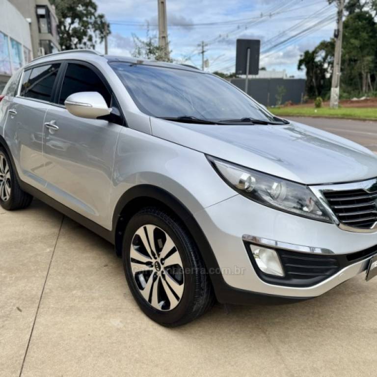 KIA MOTORS - SPORTAGE - 2013/2013 - Prata - R$ 79.900,00