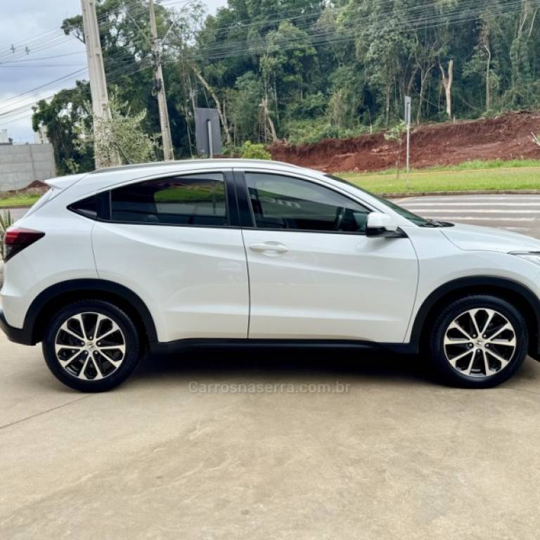 HONDA - HR-V - 2021/2021 - Branca - R$ 119.900,00