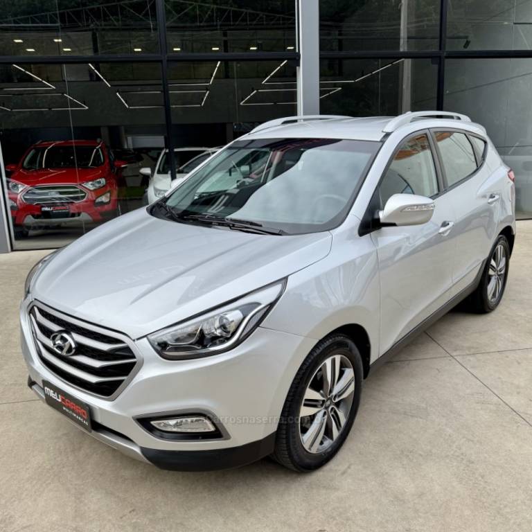 HYUNDAI - IX35 - 2016/2017 - Prata - R$ 88.900,00