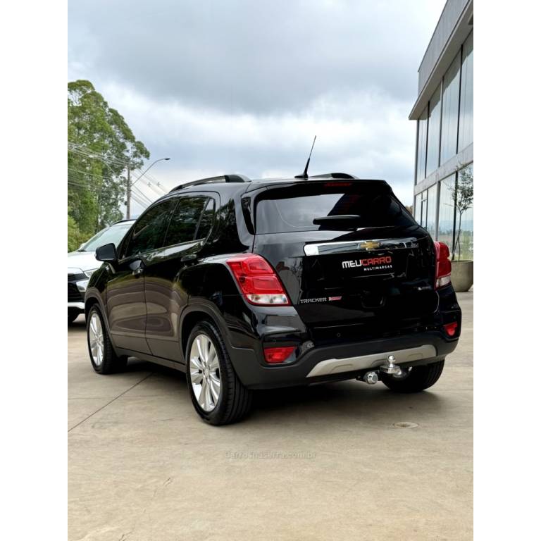 CHEVROLET - TRACKER - 2017/2018 - Preta - R$ 92.900,00