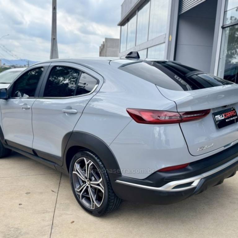 FIAT - FASTBACK - 2023/2024 - Cinza - R$ 124.900,00