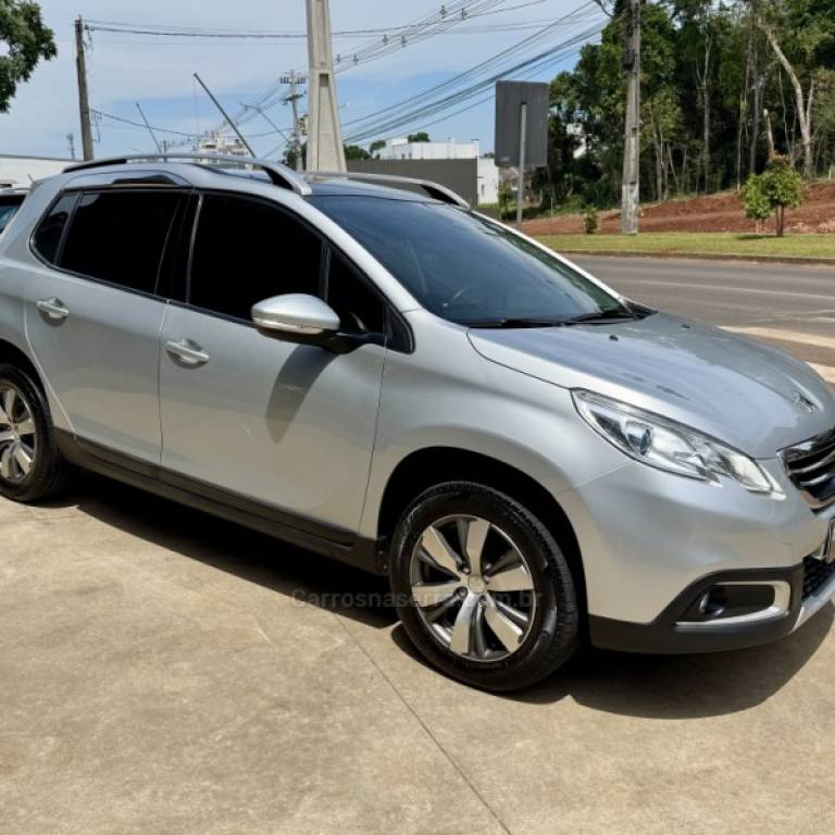 PEUGEOT - 2008 - 2015/2016 - Prata - R$ 56.900,00