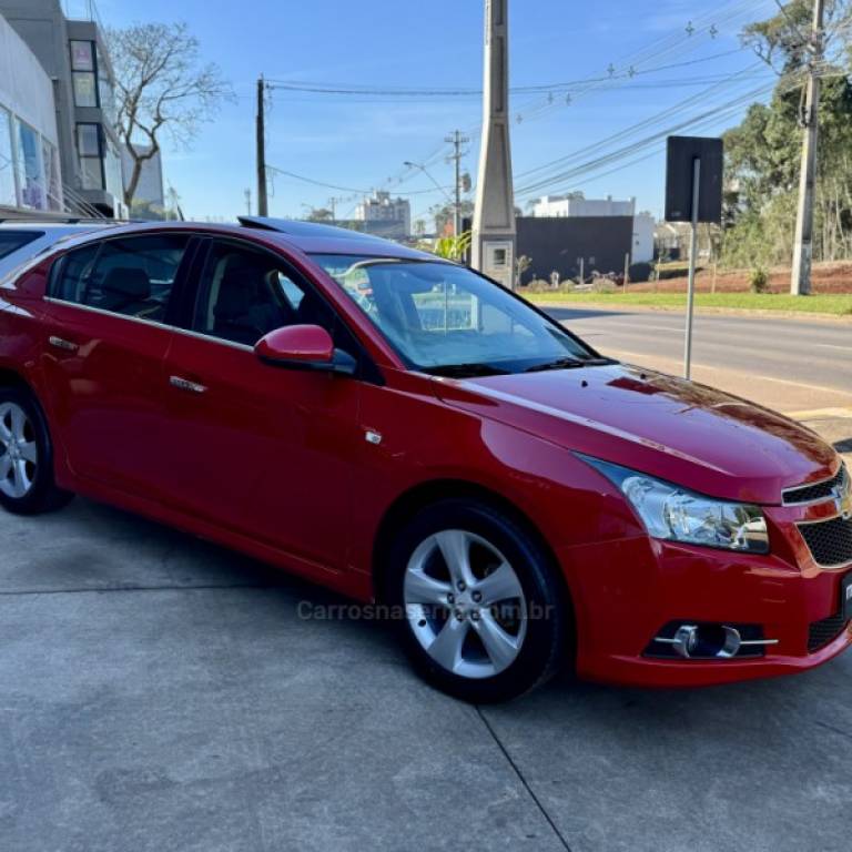 CHEVROLET - CRUZE - 2014/2014 - Vermelha - R$ 69.900,00