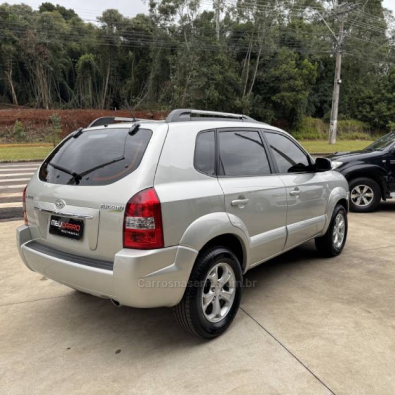 HYUNDAI - TUCSON - 2012/2013 - Prata - R$ 52.900,00