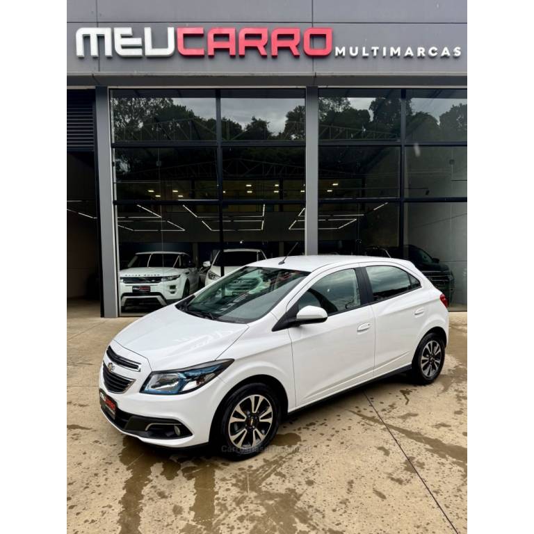 CHEVROLET - ONIX - 2014/2014 - Branca - R$ 54.900,00