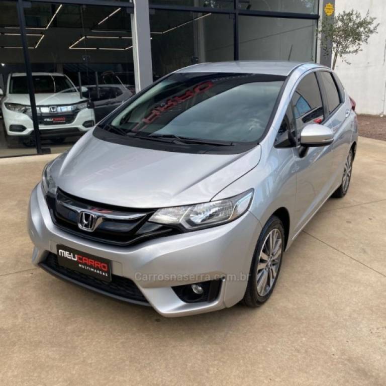 HONDA - FIT - 2016/2016 - Prata - R$ 75.900,00